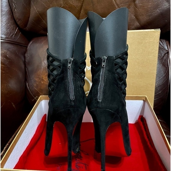 Christian Louboutin Mrs Bouglione cage bootie pointy toe Veau Velour 120mm EU37 - Picture 7 of 11